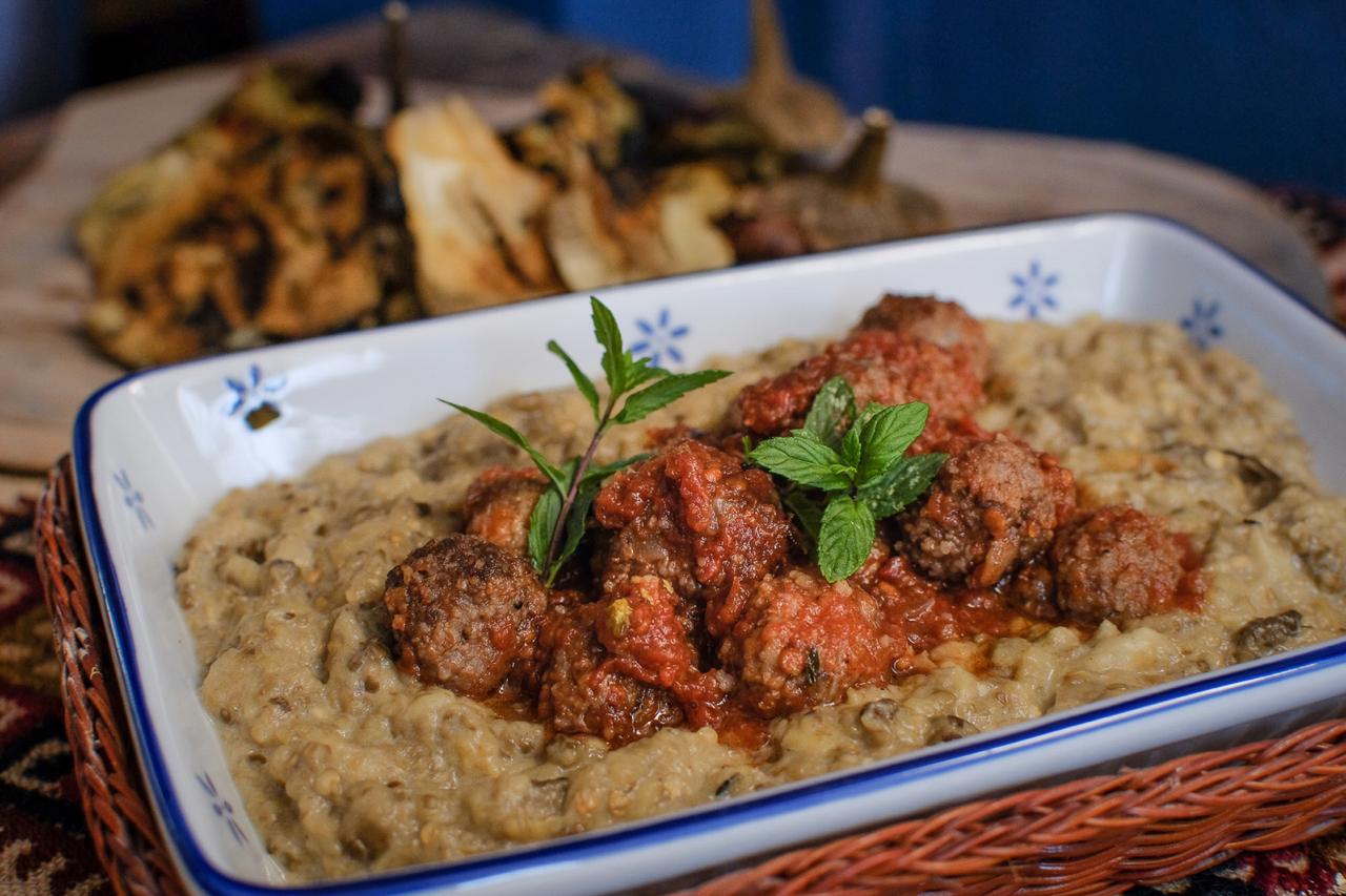 Hünkar Beğendi – Meatballs on Eggplant Purée